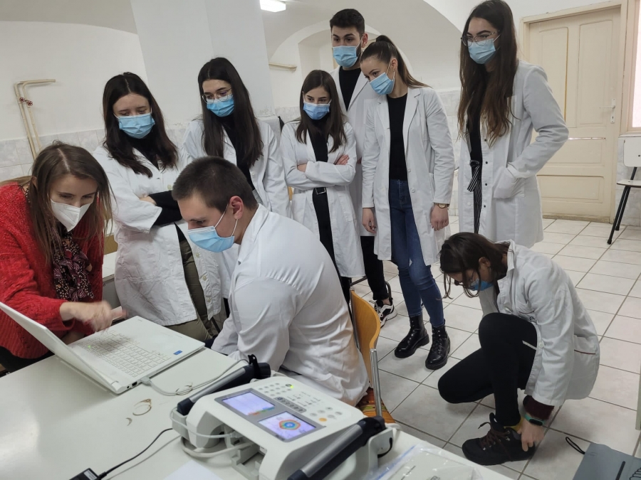 Studenții de la Facultatea de Medicină și Farmacie, specializarea Radiologie au spus da unui stagiu de practică